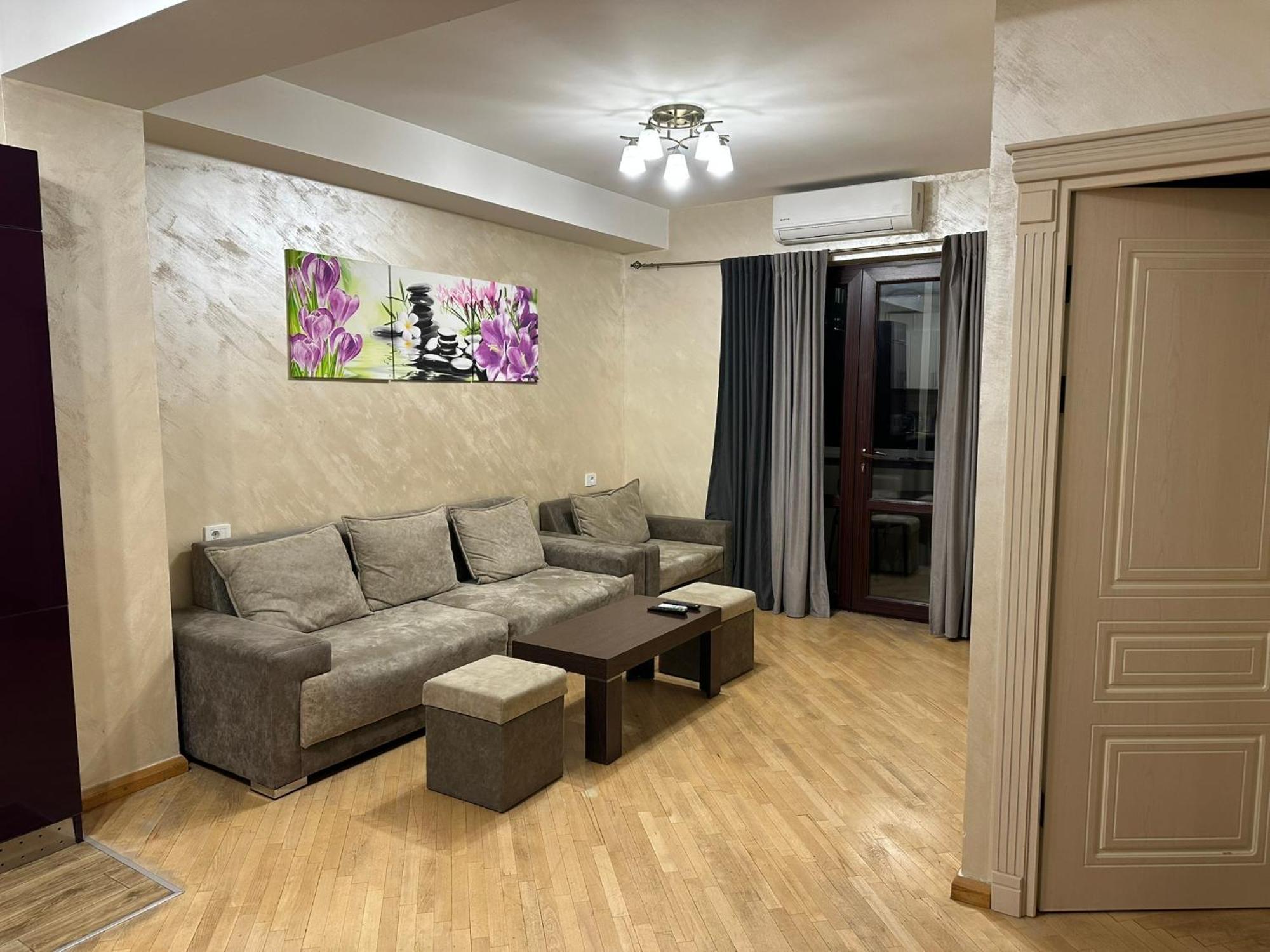 Comfortable Apartment In Center Jerevan Eksteriør billede