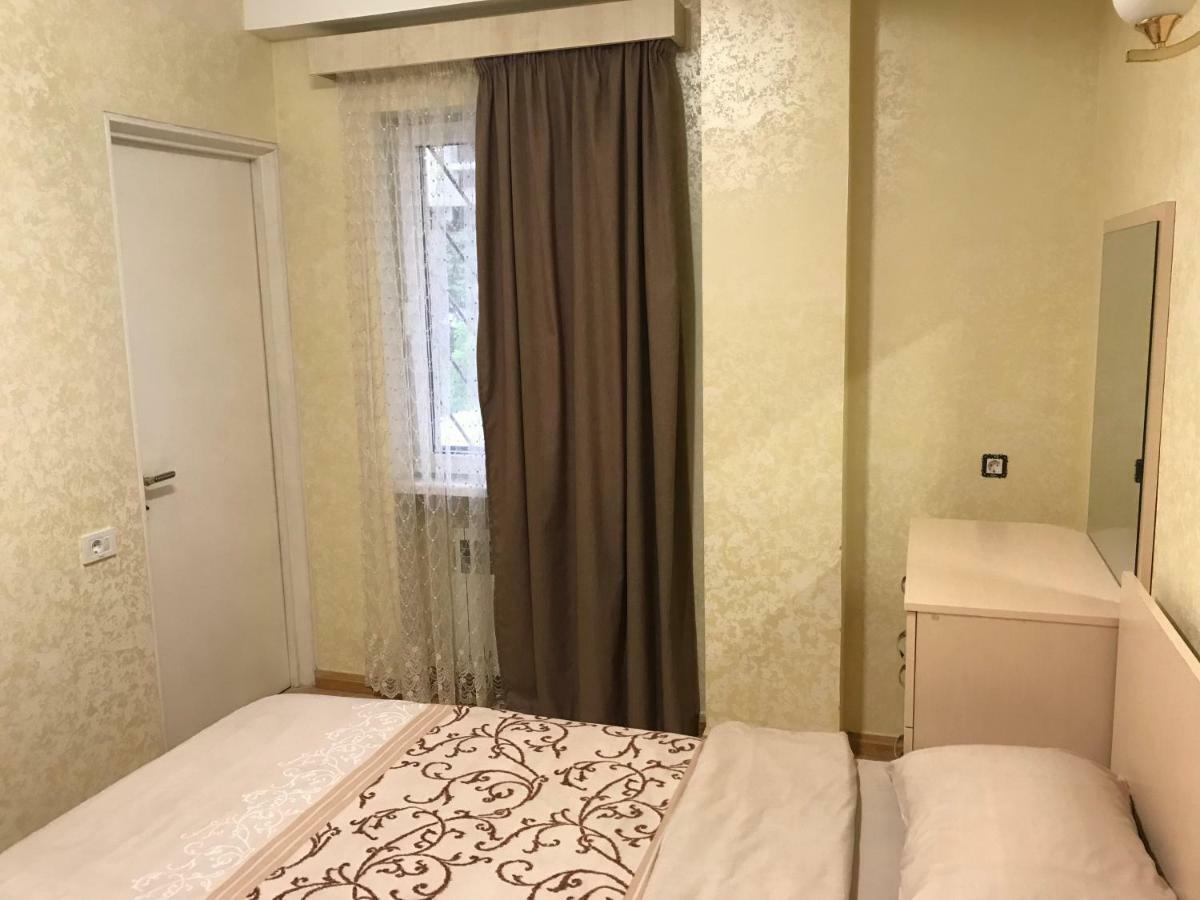 Comfortable Apartment In Center Jerevan Eksteriør billede